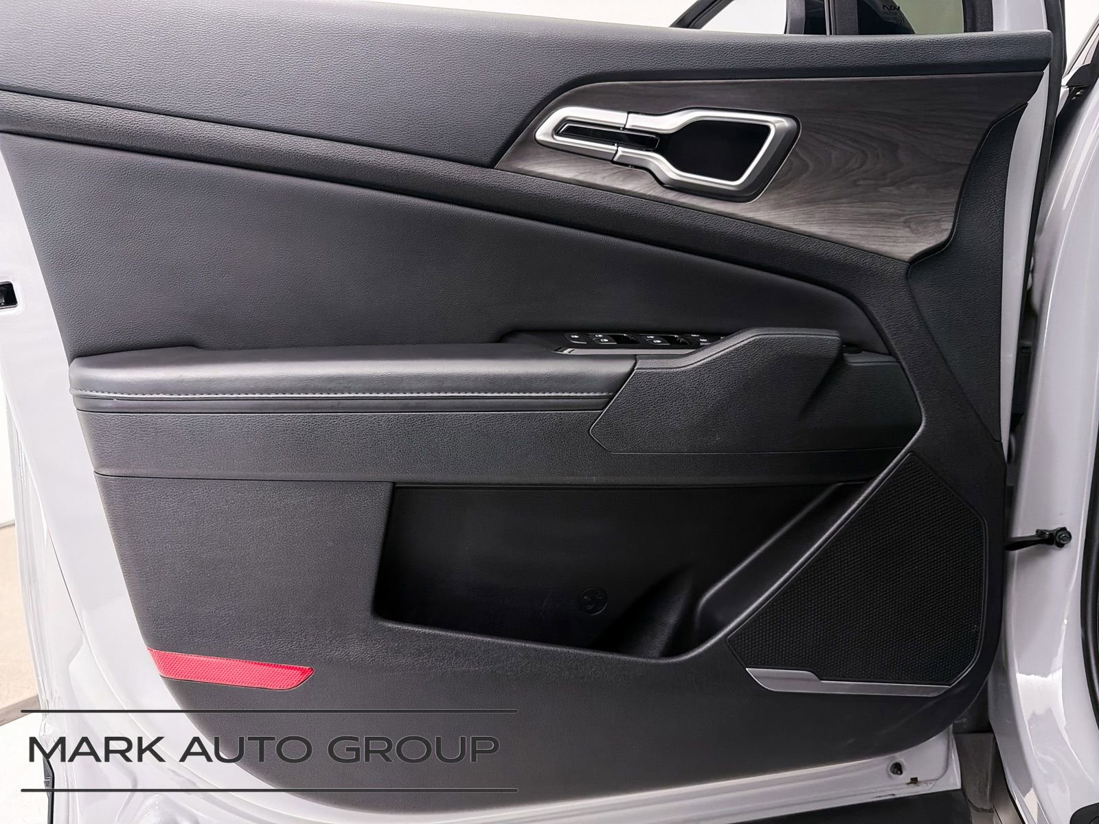 Used 2024 Kia Sportage X-Line w/ X-Line Premium Package image 18