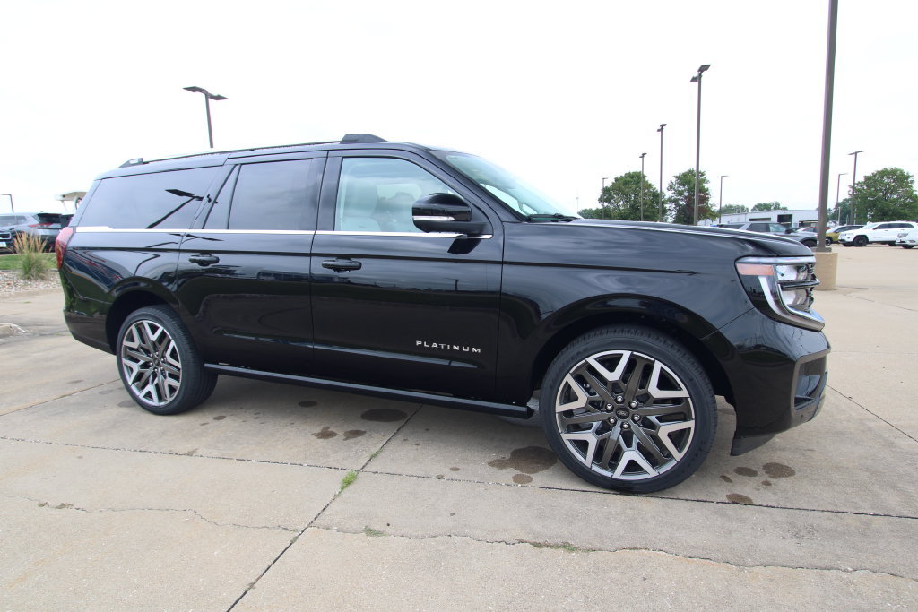 New 2027 Ford Expedition Max Platinum w/ Platinum Ultimate Package AWD/4WD image 3