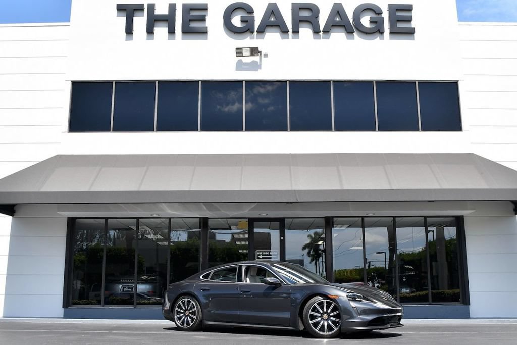 Used 2020 Porsche Taycan 4S AWD/4WD image 1