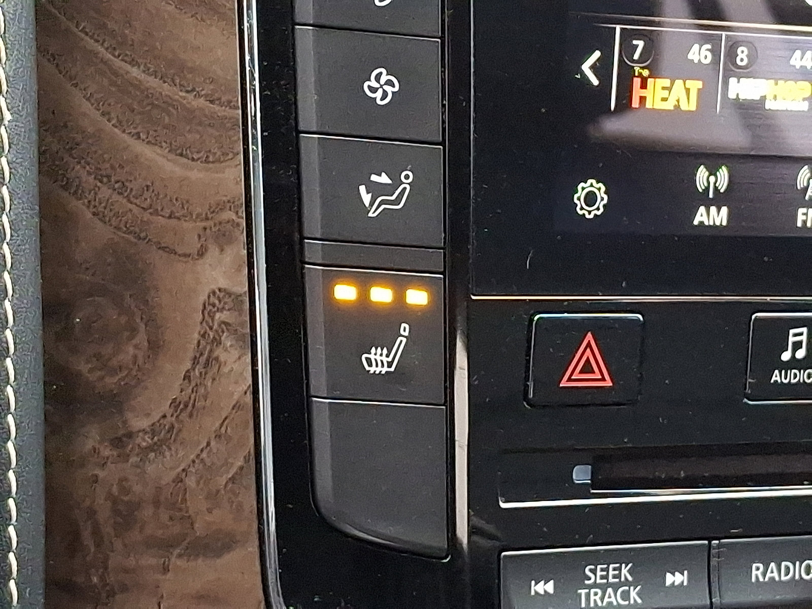 Used 2021 INFINITI QX80 Premium Select w/ All-Season Package image 27