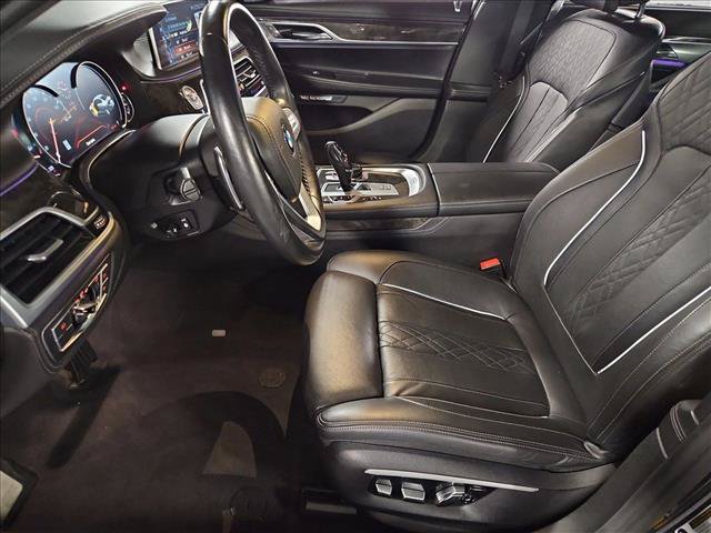 Used 2017 BMW ALPINA B7 xDrive AWD/4WD image 17