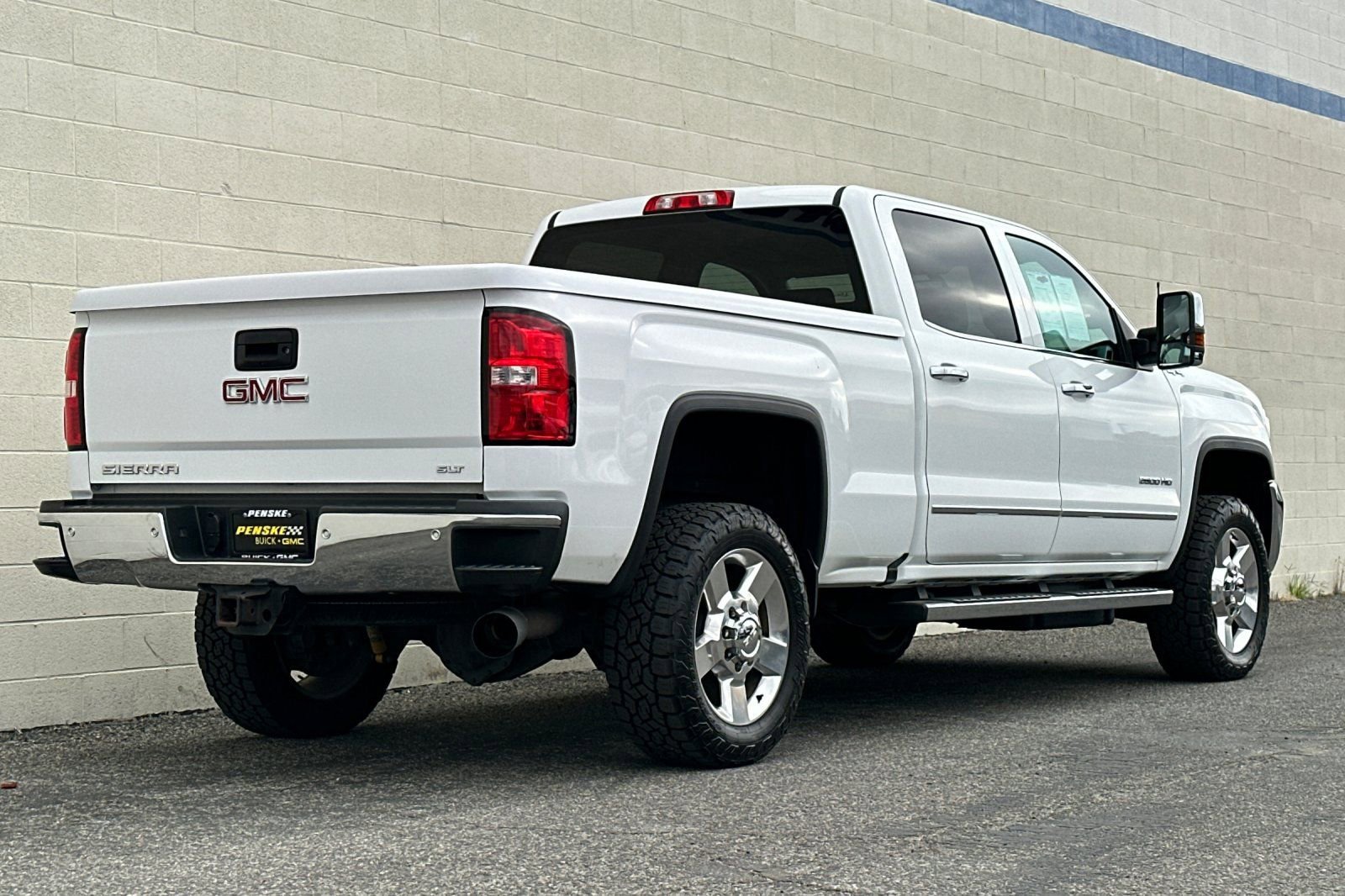 Certified 2016 GMC Sierra 2500 SLT w/ Duramax Plus Package AWD/4WD image 4