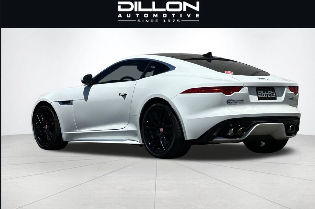 Used 2017 Jaguar F-TYPE R AWD/4WD image 6