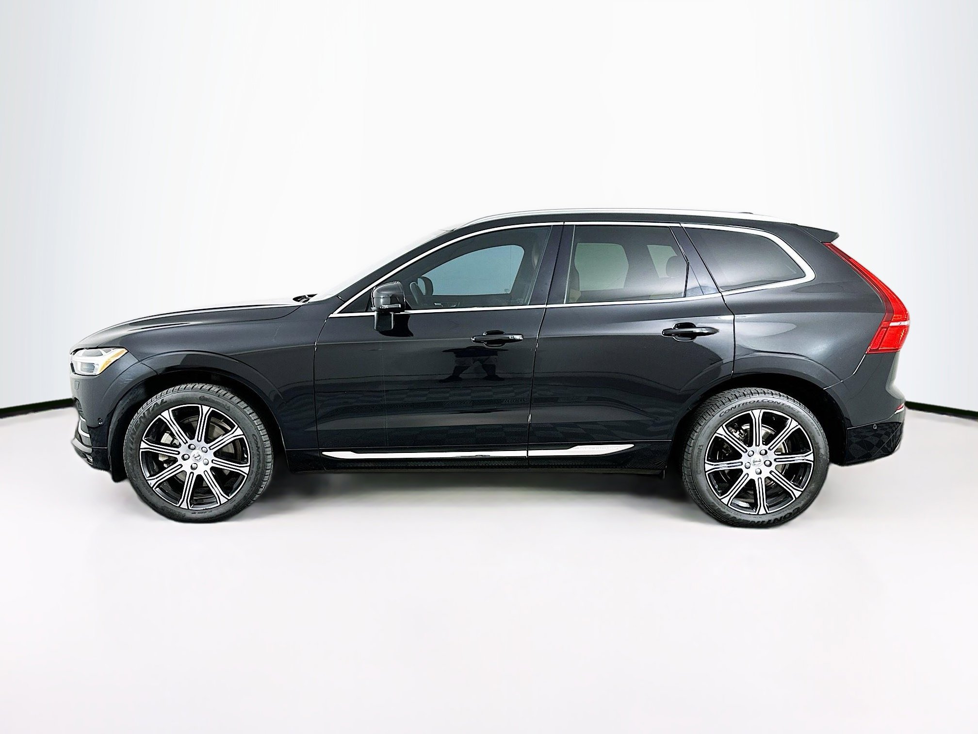 Used 2018 Volvo XC60 T6 Inscription w/ Convenience Package AWD/4WD image 4