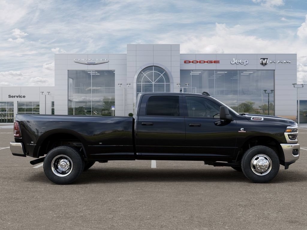 New 2026 RAM 3500 Tradesman AWD/4WD image 22