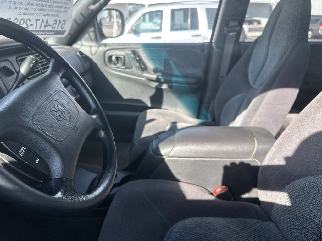 Used 1998 Dodge Durango 4WD image 7