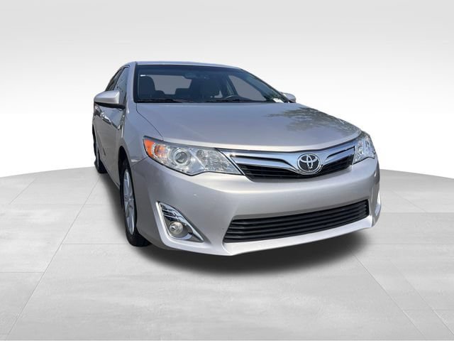 Used 2012 Toyota Camry XLE w/ Leather Pkg FWD image 7