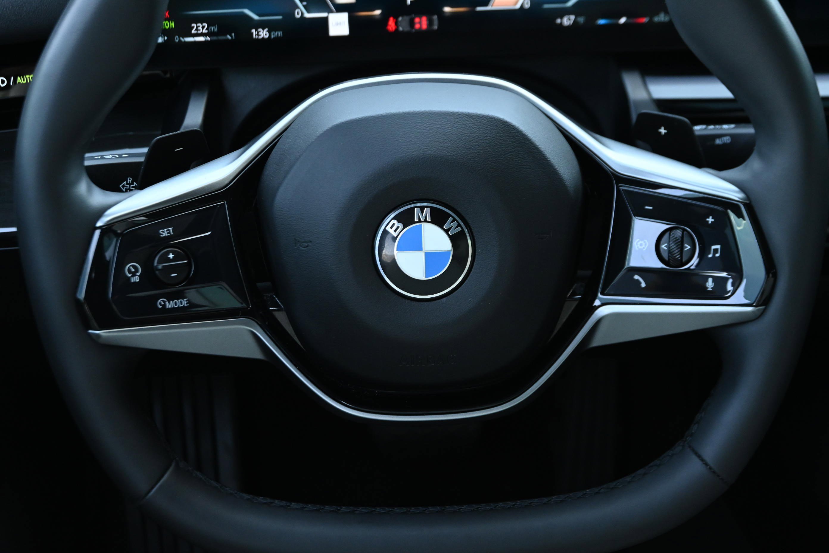 Certified 2024 BMW 530i w/ Convenience Package image 29