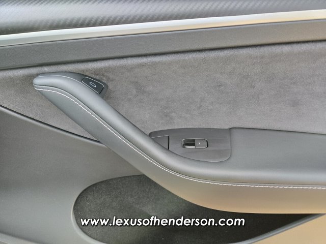 Used 2023 Tesla Model Y Performance AWD/4WD image 19