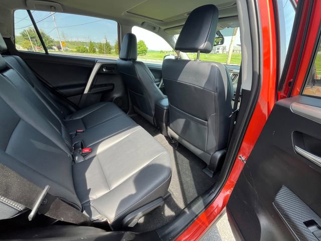 Used 2015 Toyota RAV4 Limited image 30