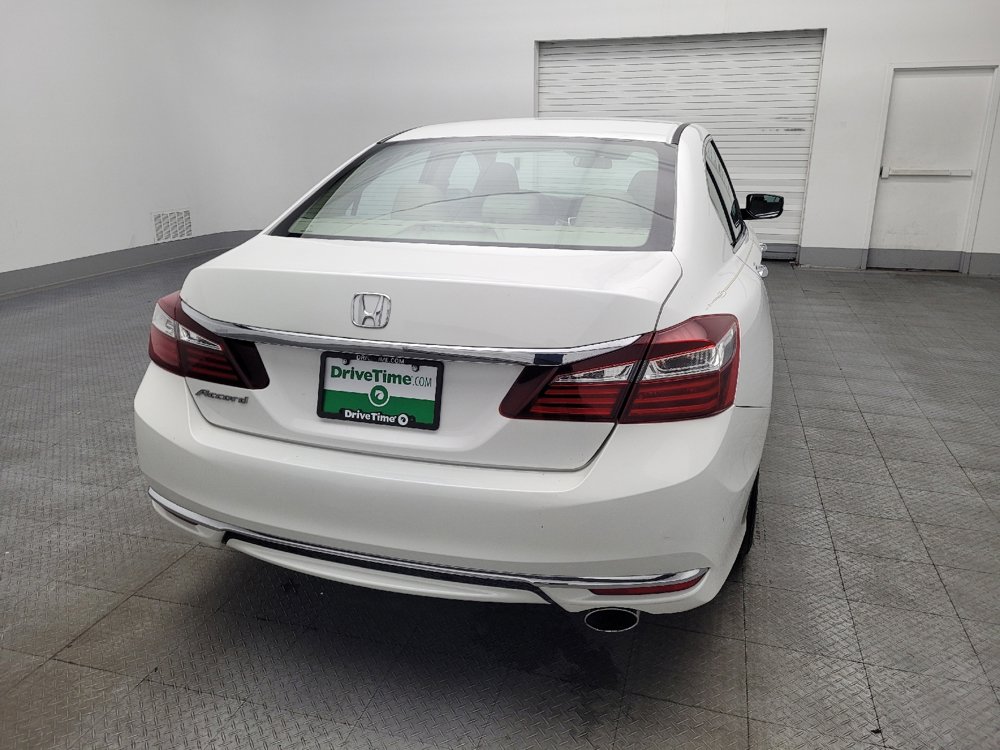 Used 2016 Honda Accord LX image 7