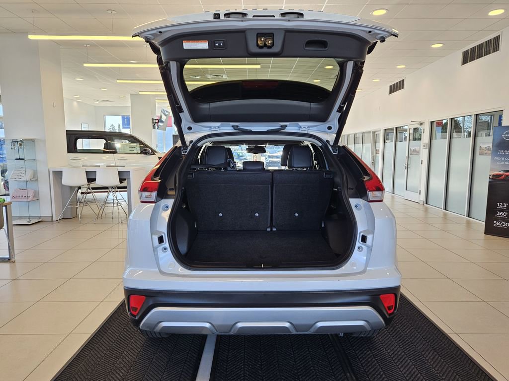 Used 2024 Mitsubishi Eclipse Cross SE image 9