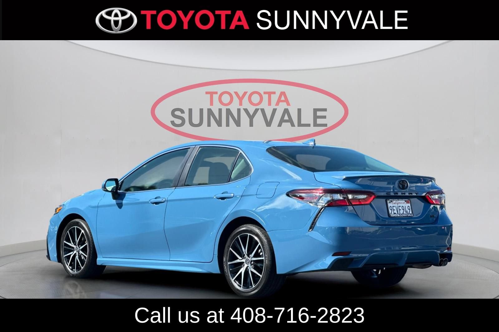 Used 2023 Toyota Camry SE FWD image 7