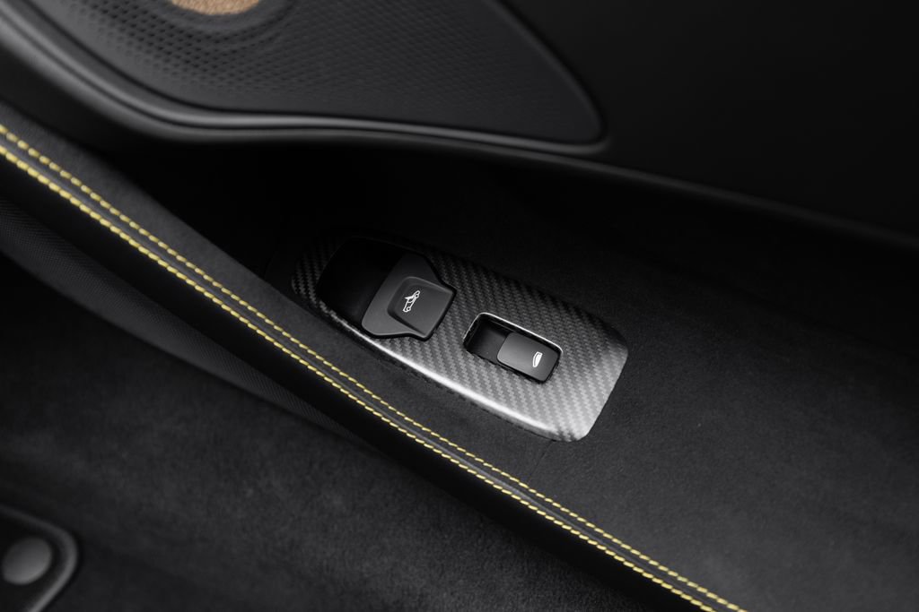 Used 2019 McLaren 570S Spider RWD image 26