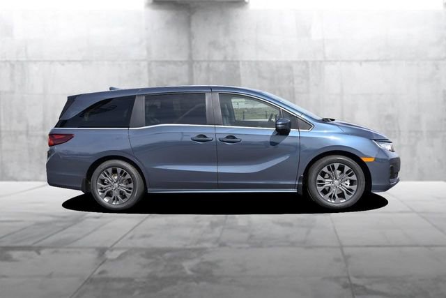 New 2026 Honda Odyssey Touring image 5