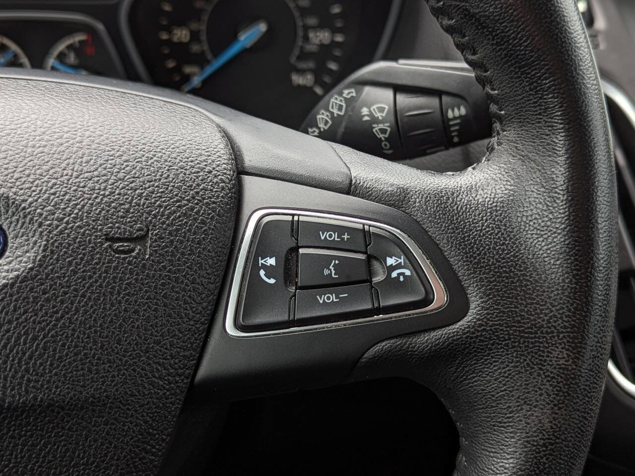 Used 2016 Ford Focus Titanium w/ Titanium Technology Package image 24