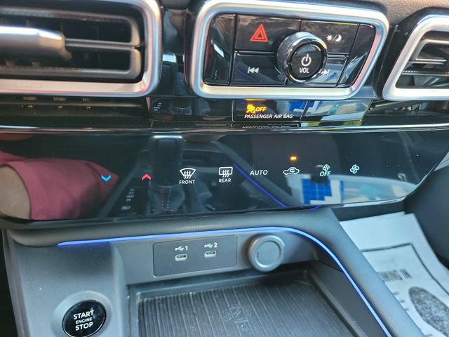 Used 2026 Nissan Sentra SR w/ Floor Mat Package FWD image 23