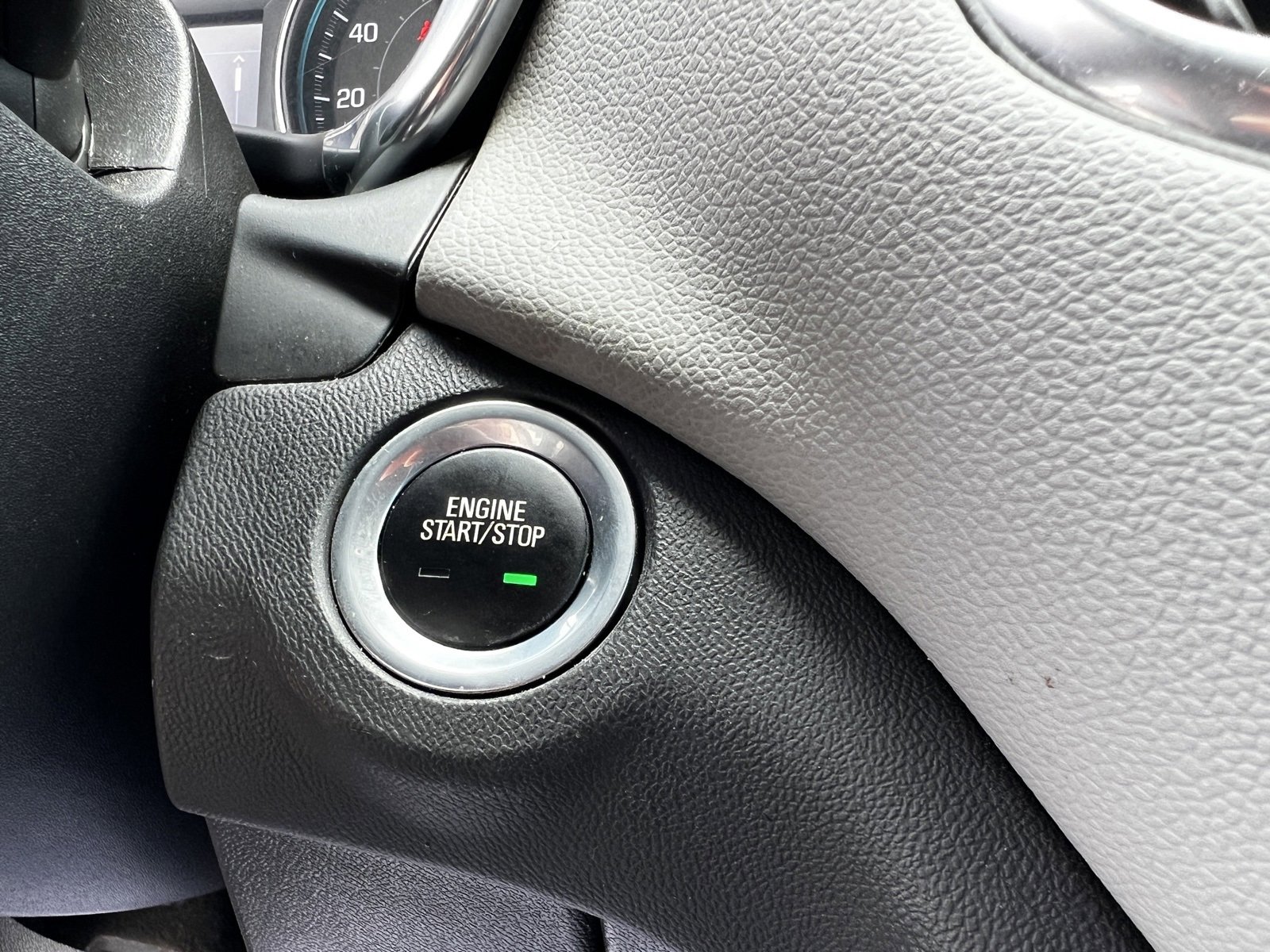 Used 2022 Chevrolet Equinox LS w/ LS Convenience Package image 18