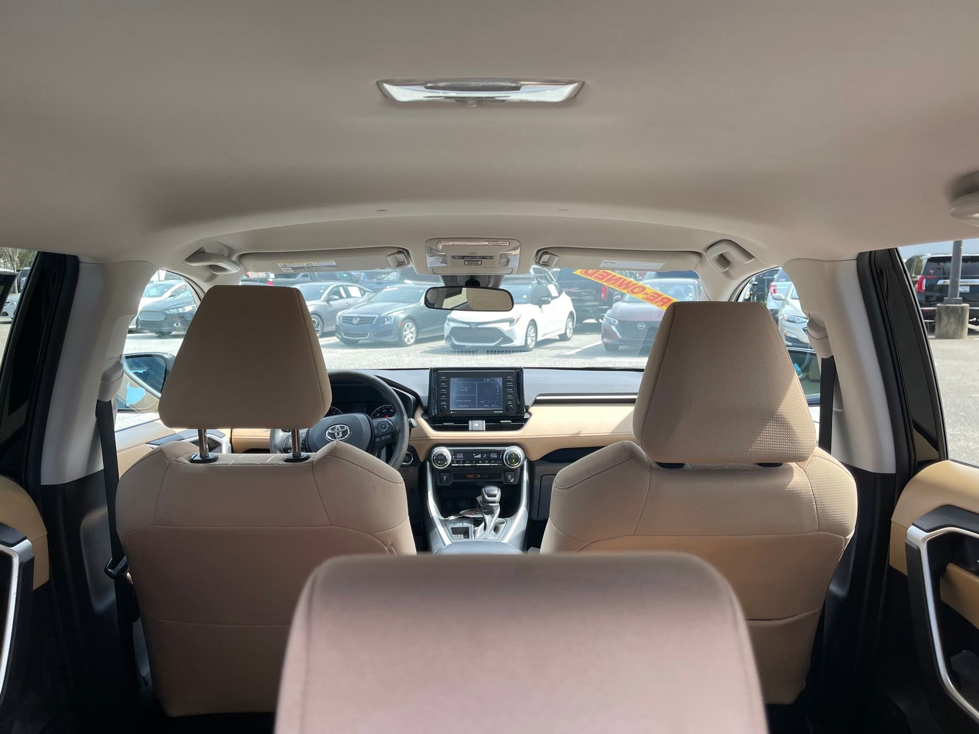 Used 2021 Toyota RAV4 XLE image 28