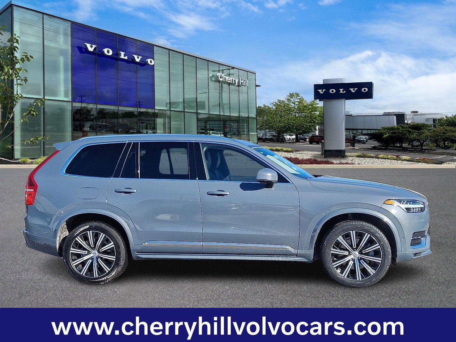 Certified 2023 Volvo XC90 B5 Plus image 8