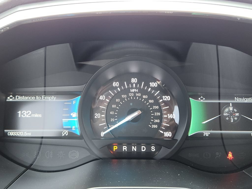 Used 2020 Ford Edge Titanium w/ Equipment Group 301A AWD/4WD image 17