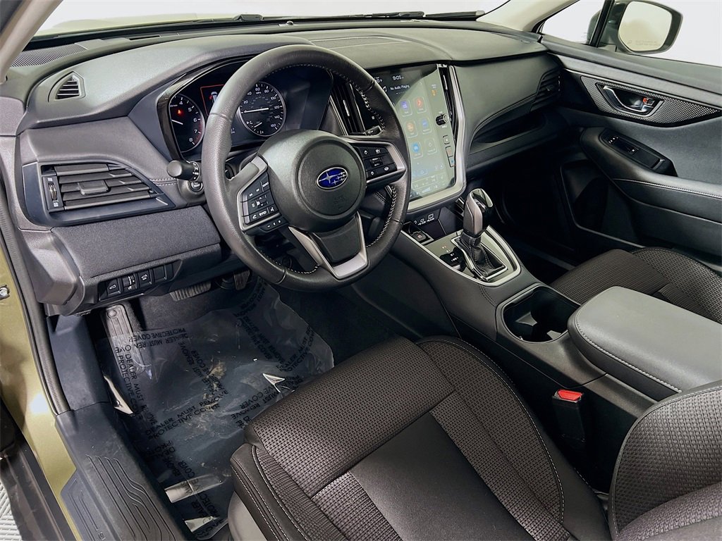 Used 2025 Subaru Outback Premium image 10