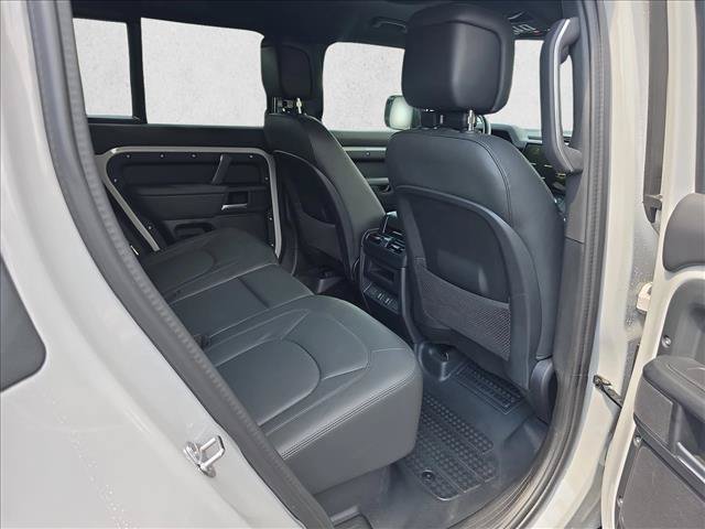Used 2026 Land Rover Defender 110 X-Dynamic SE AWD/4WD image 11