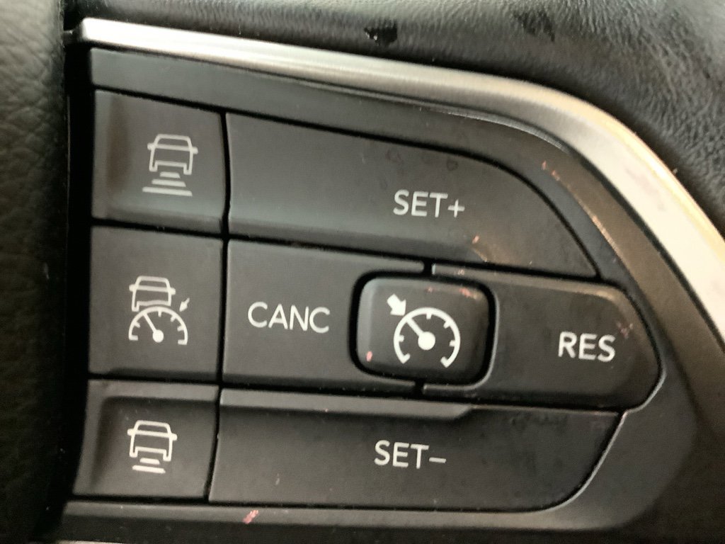 Used 2021 Jeep Grand Cherokee L Limited image 18