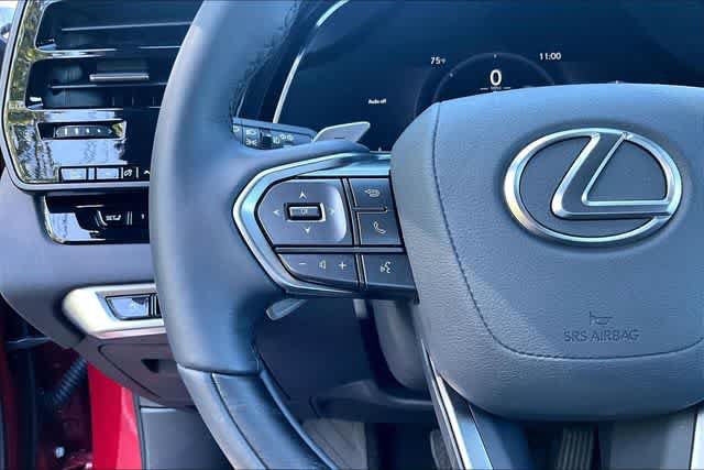 Certified 2026 Lexus RX 350h w/ Kick Snesor w/ Tow Package AWD/4WD image 11