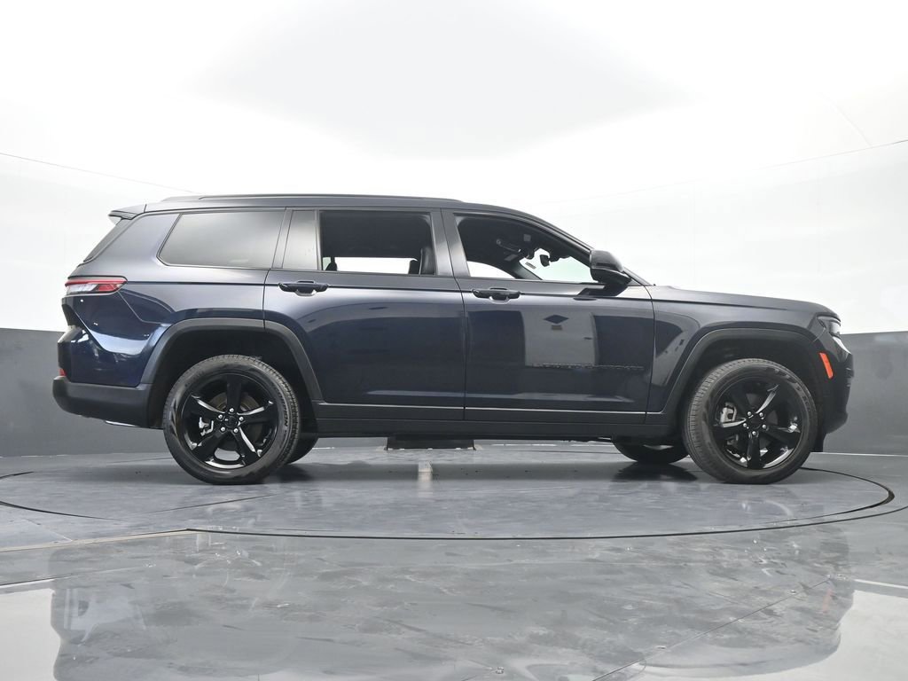 Used 2024 Jeep Grand Cherokee L Limited w/ Black Appearance Package image 63