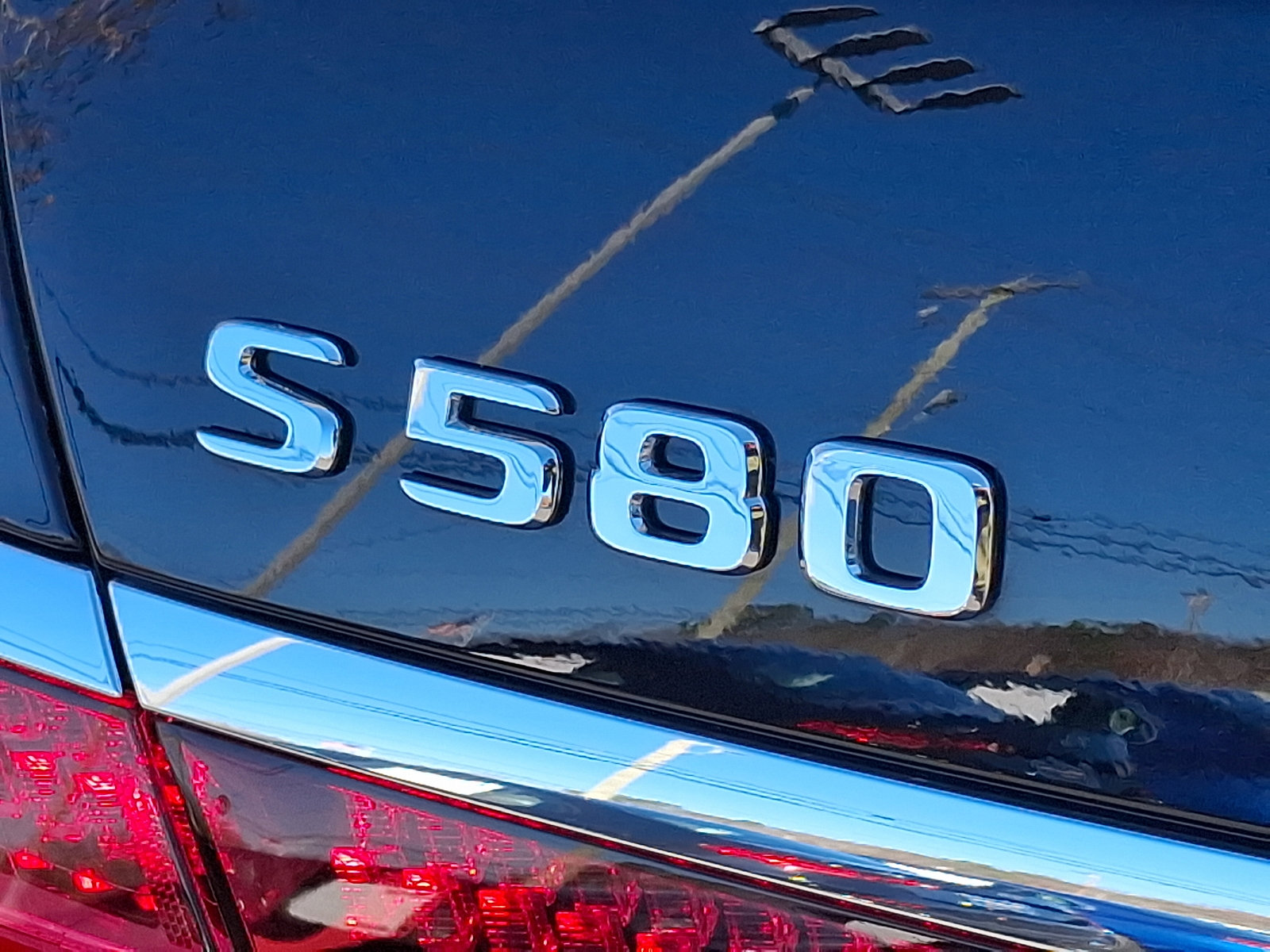 Certified 2024 Mercedes-Benz S 580 4MATIC Sedan image 29