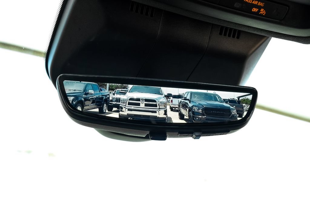 Used 2021 Cadillac Escalade Sport Platinum w/ LPO, ONYX Package AWD/4WD image 22