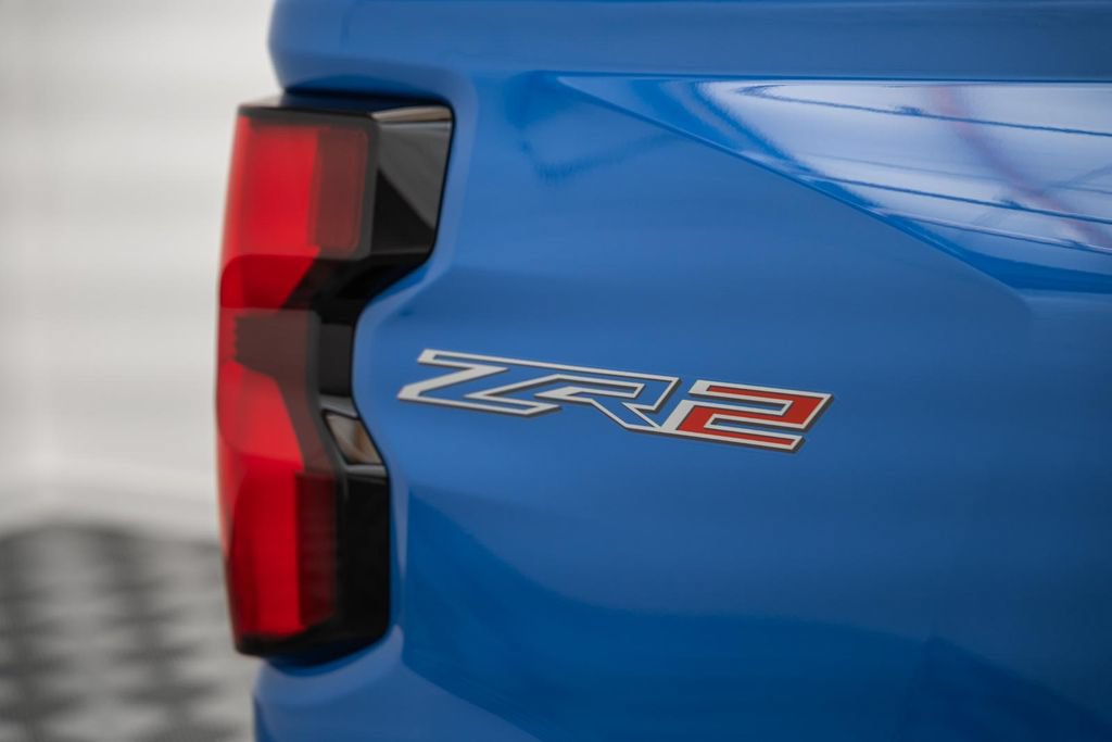 New 2026 Chevrolet Colorado ZR2 w/ Technology Package AWD/4WD image 24