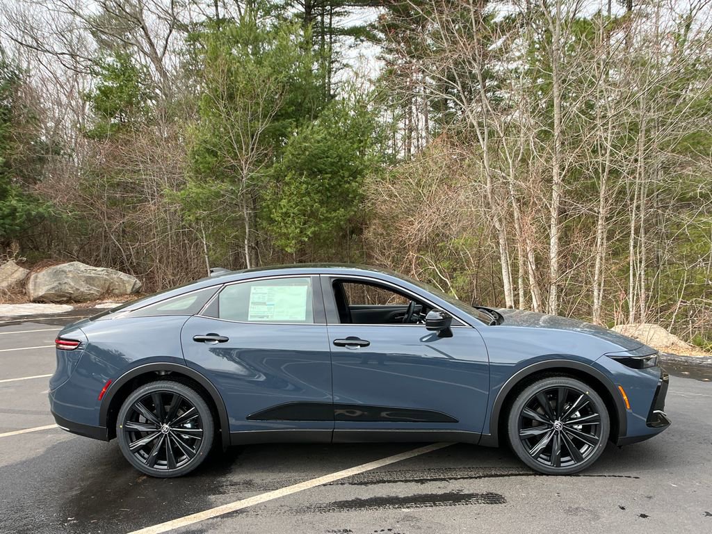 New 2026 Toyota Crown Nightshade image 6