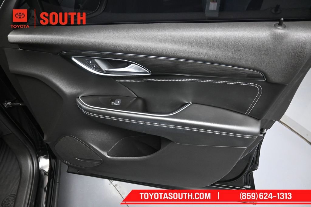 Used 2021 Buick Envision Essence w/ Sport Touring Package AWD/4WD image 31