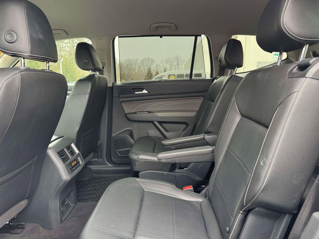 Used 2023 Volkswagen Atlas SE AWD/4WD image 11