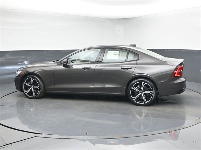 Used 2025 Volvo S60 B5 Plus w/ Protection Package Premier image 5