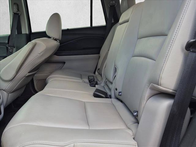 Used 2016 Honda Pilot Touring image 21
