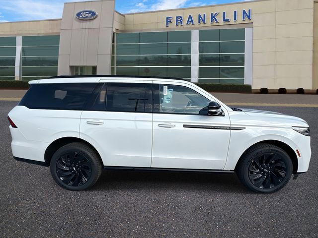 New 2025 Lincoln Navigator Reserve w/ Jet Appearance Package image 8