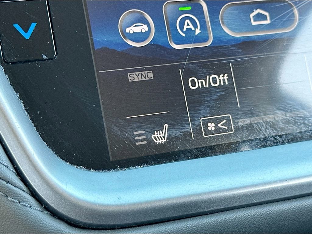 Used 2020 Subaru Outback Premium image 19