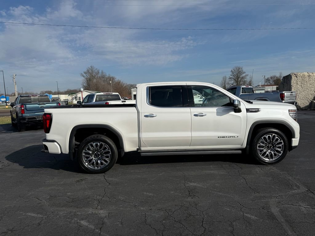 Used 2024 GMC Sierra 1500 Denali Ultimate AWD/4WD image 46
