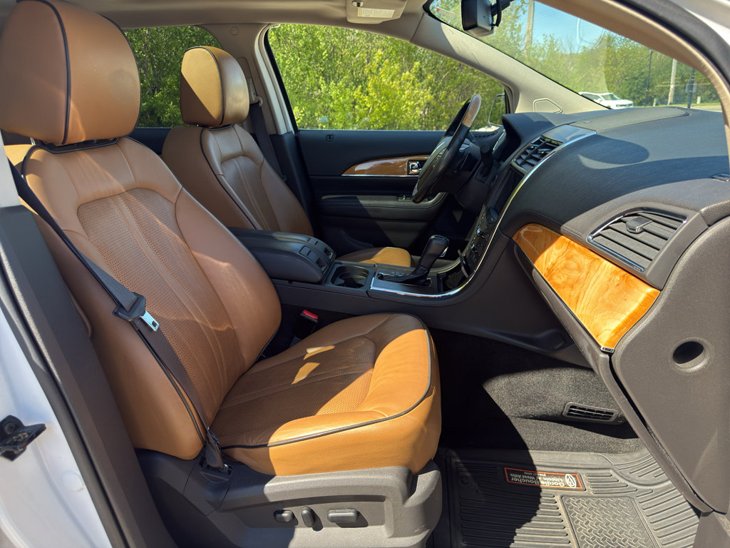 Used 2013 Lincoln MKX FWD image 28