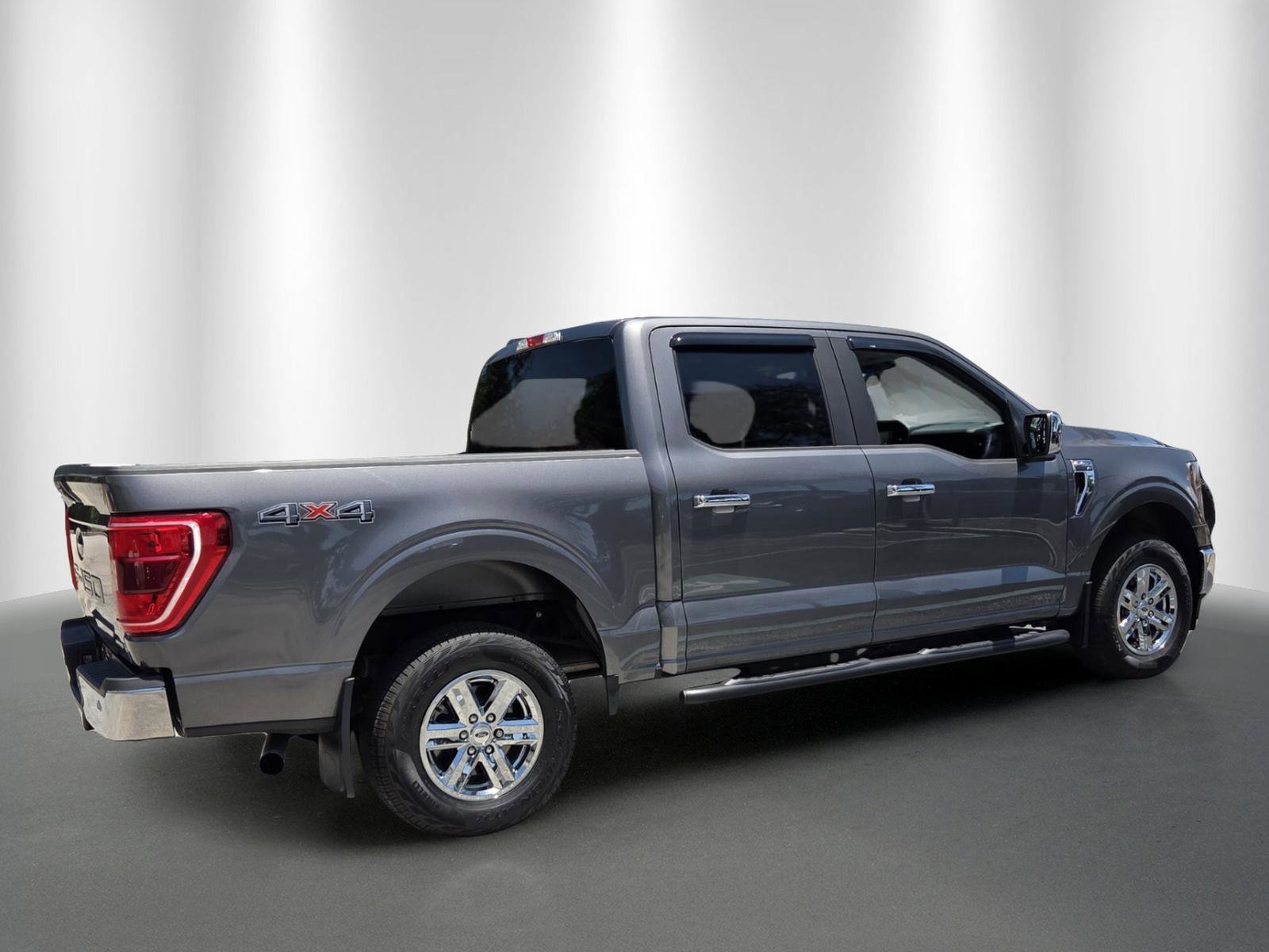 Used 2023 Ford F150 XLT w/ Trailer Tow Package AWD/4WD image 8