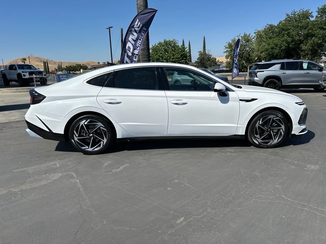 Used 2024 Hyundai Sonata SEL w/ Convenience Package FWD image 9