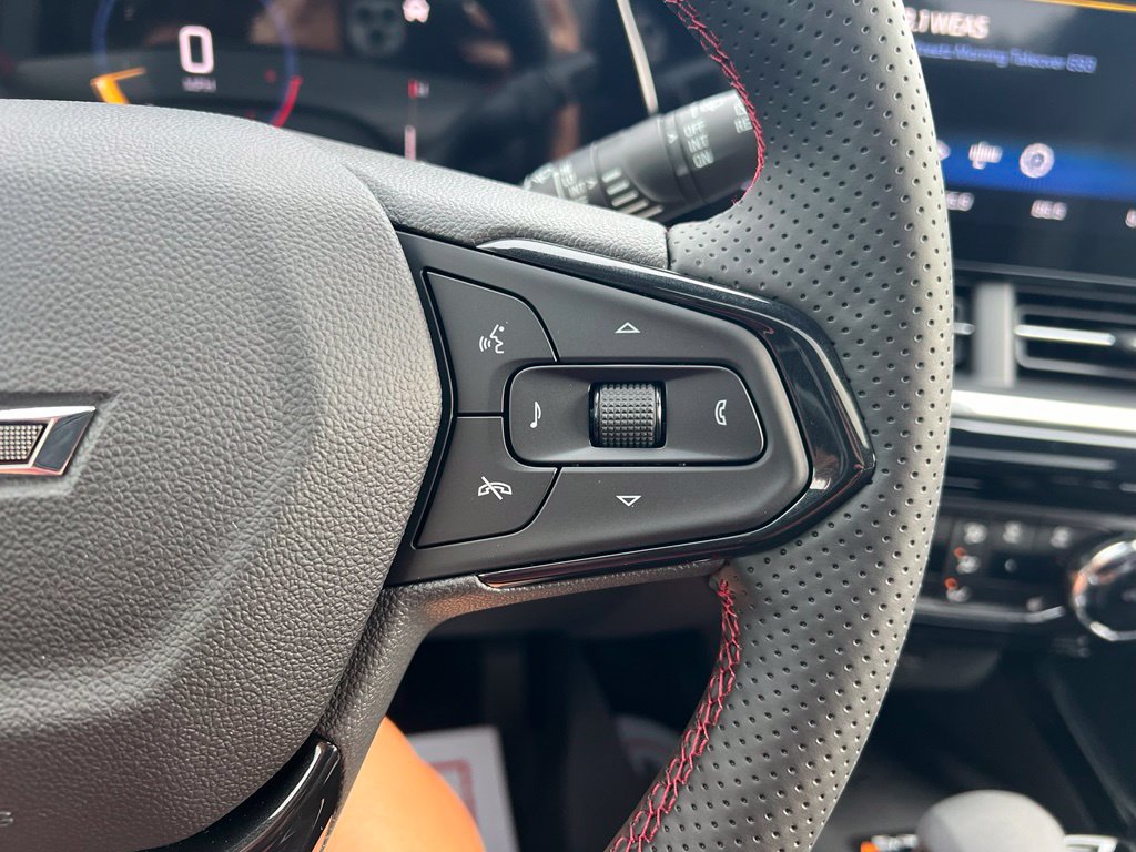 New 2026 Chevrolet Trax RS w/ Sunroof Package FWD image 18