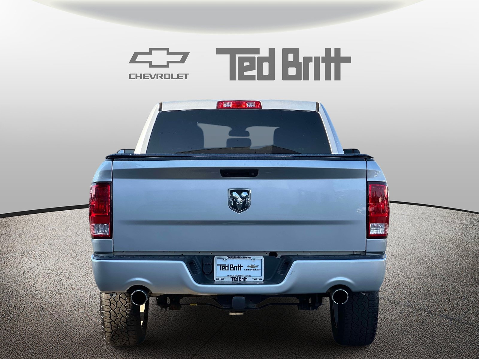 Used 2018 RAM 1500 Express w/ Express Value Package AWD/4WD image 5