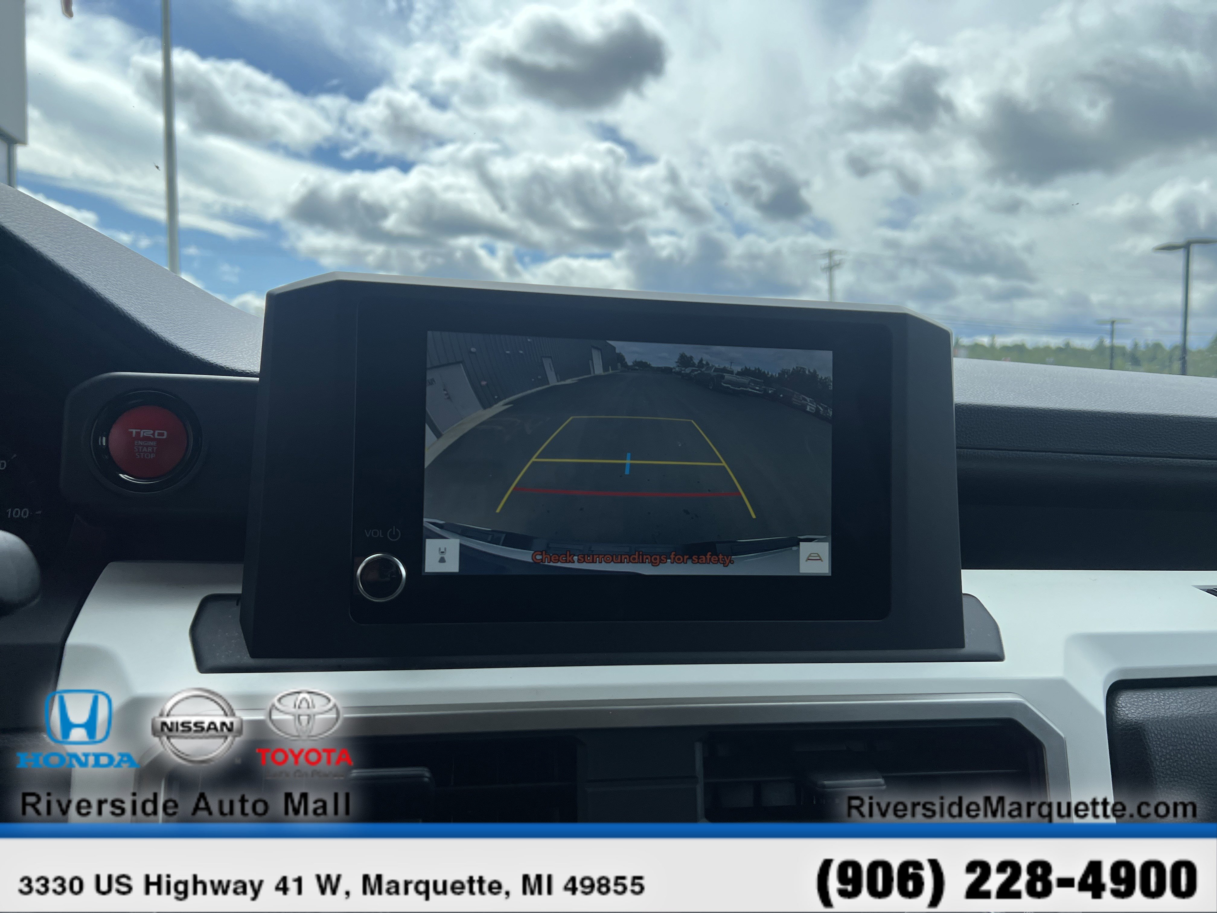 Used 2024 Toyota Tacoma TRD Off-Road image 22