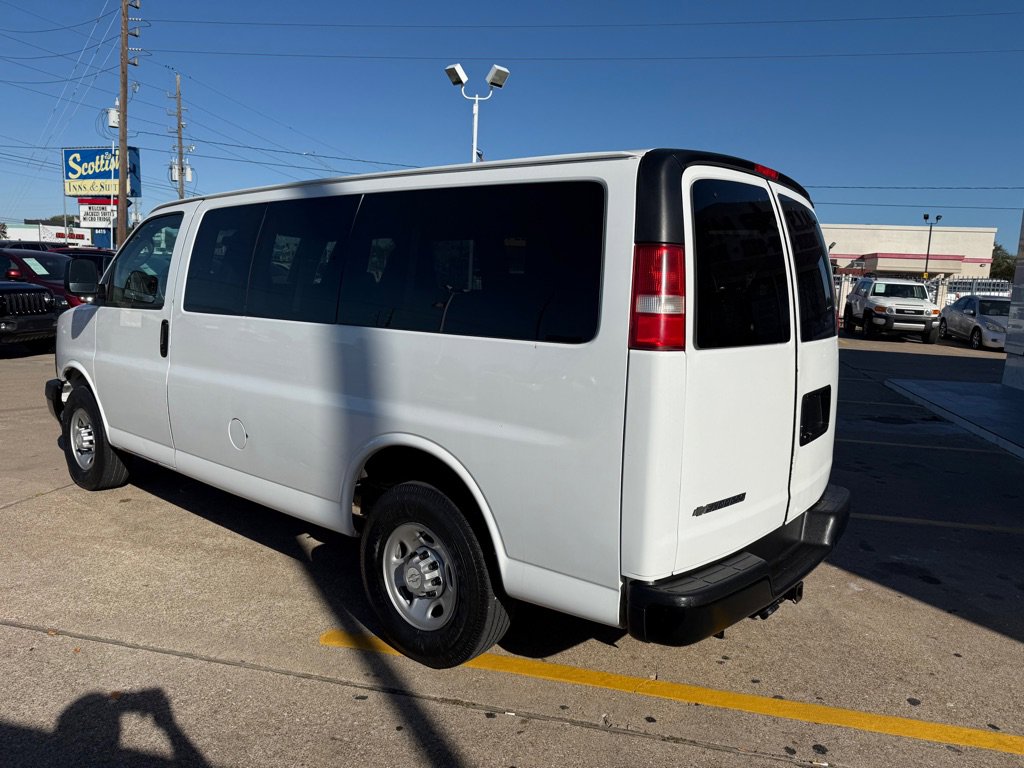 Used 2017 Chevrolet Express 2500 LS image 7
