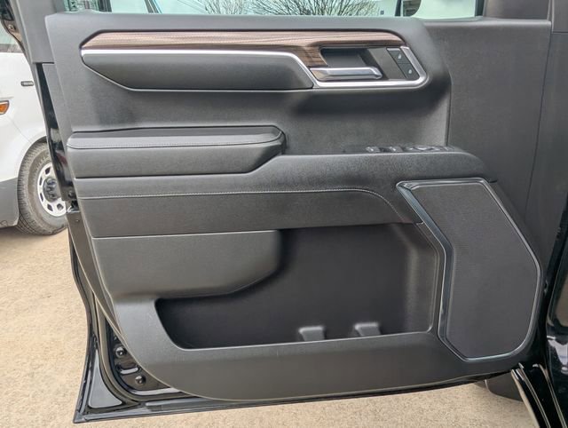 Used 2023 Chevrolet Silverado 1500 LT Trail Boss w/ Protection Package image 14