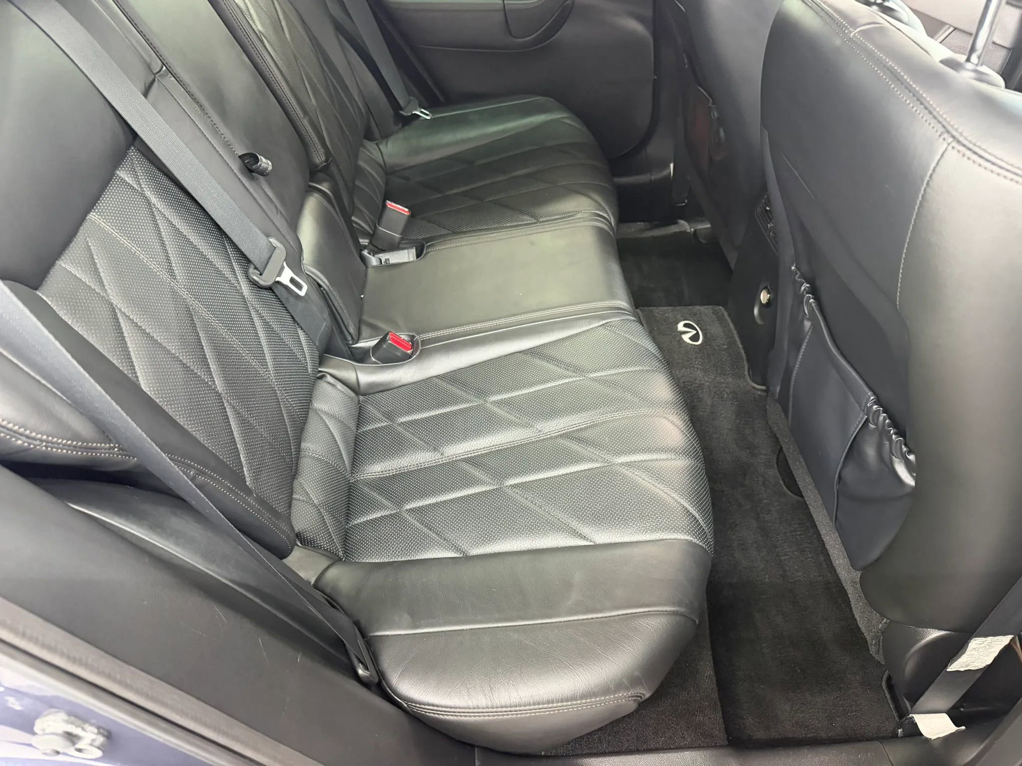 Used 2009 INFINITI FX35 AWD w/ Technology Pkg image 14